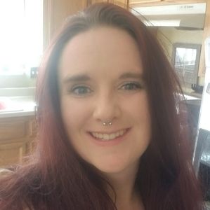 Meet your Posher, Lynsey